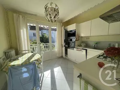 Maison, 187 m²