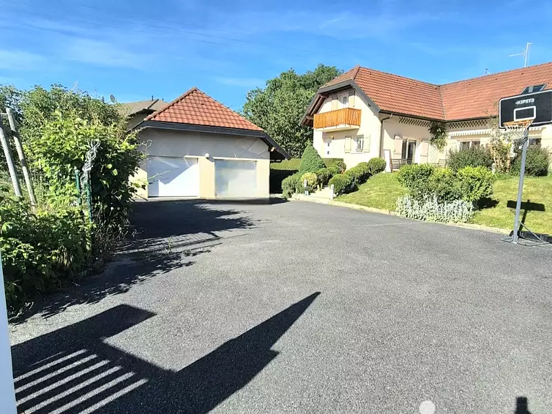 Maison, 250 m²