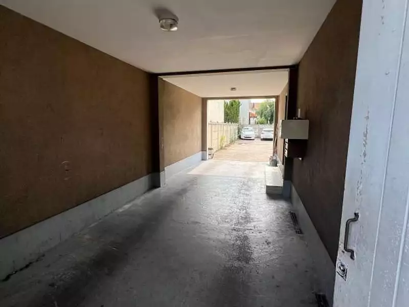 Immeuble, 351 m²
