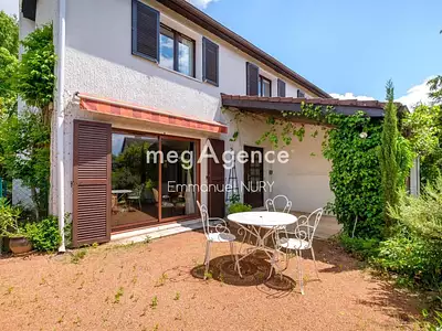 Maison, 168 m²