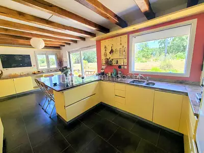 Maison, 220 m²