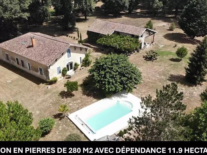 Maison, 280 m²