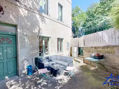 Immeuble, 135 m²