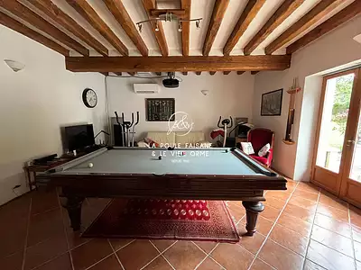 Maison, 267 m²