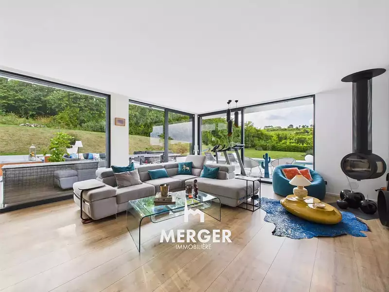 Maison, 330 m²
