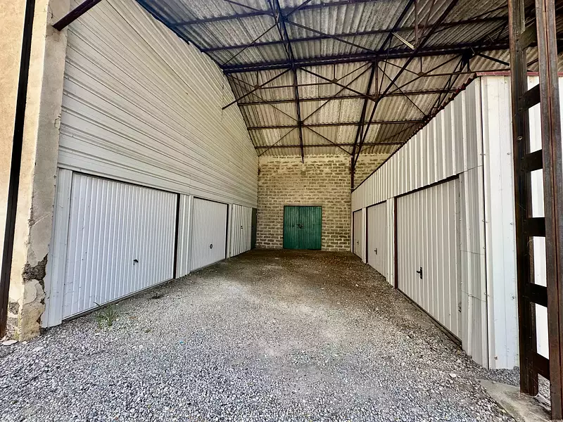 Parking, 320 m²