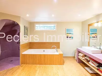 Maison, 230 m²