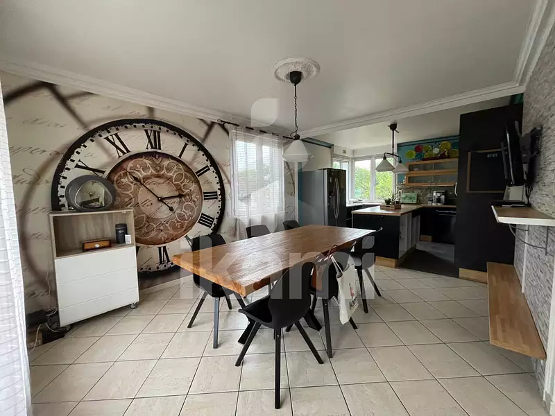 Maison, 168 m²