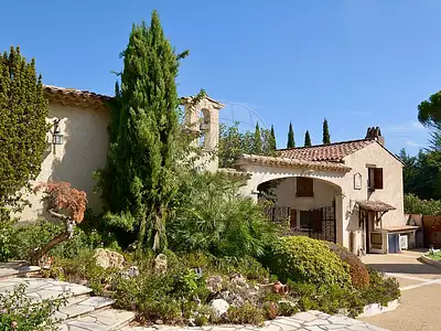 Maison, 250 m²