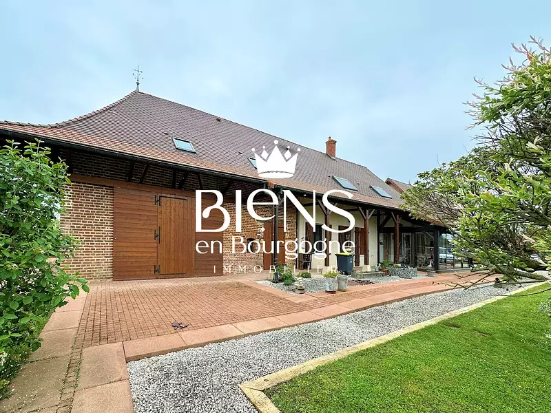 Maison, 261,31 m²