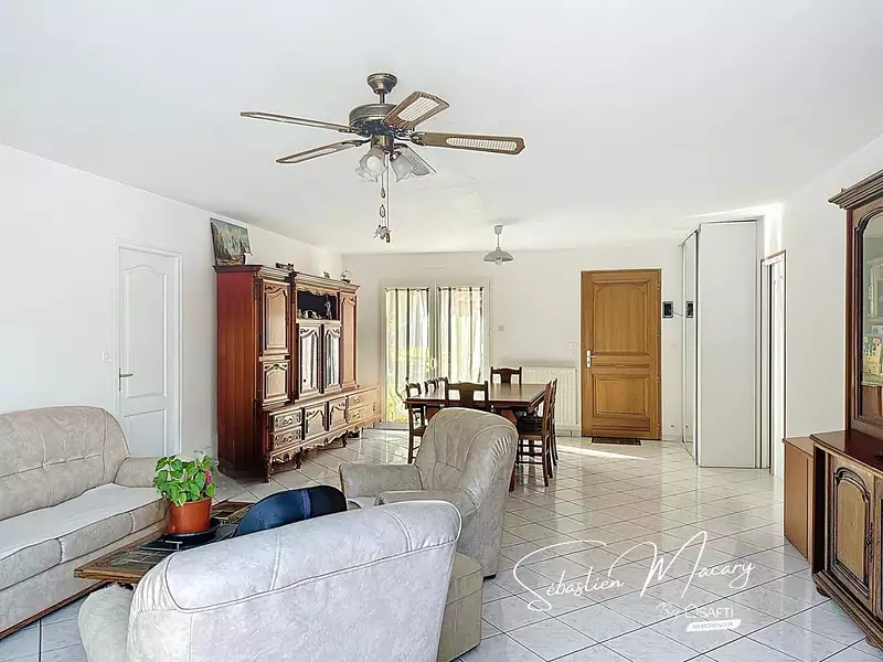 Maison, 114 m²