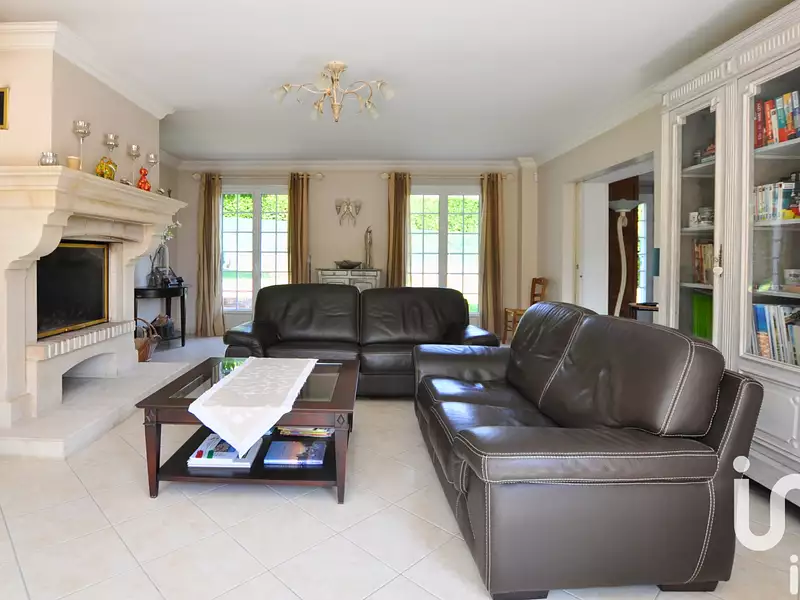 Maison, 180 m²