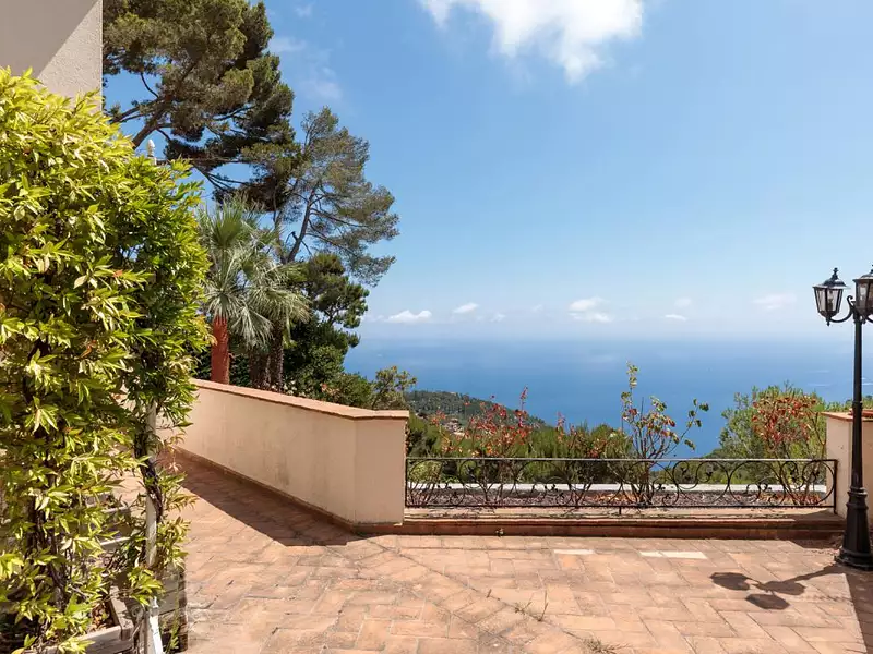 Maison, 398 m²