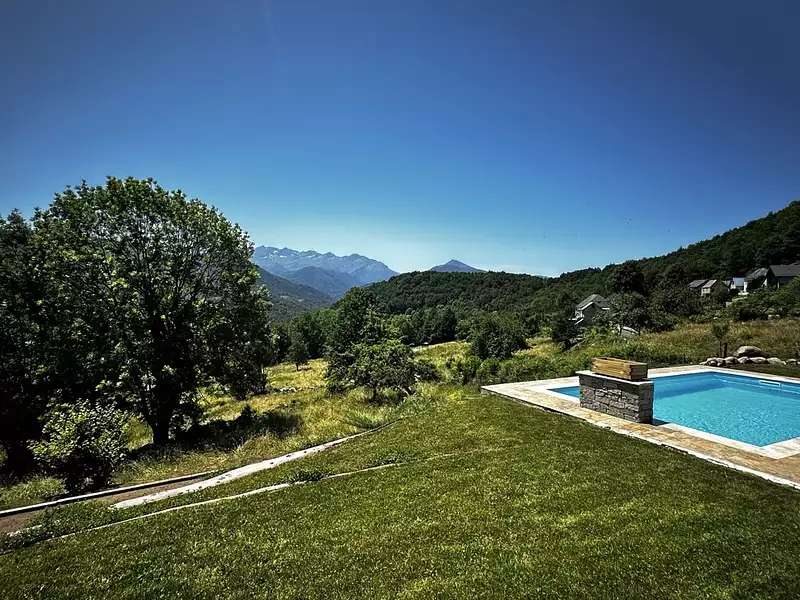 Maison, 235,25 m²