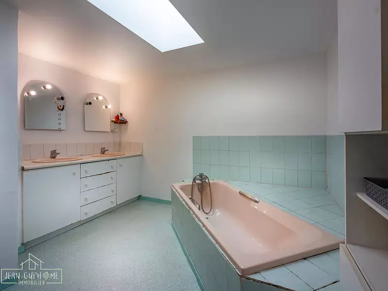 Maison, 180 m²