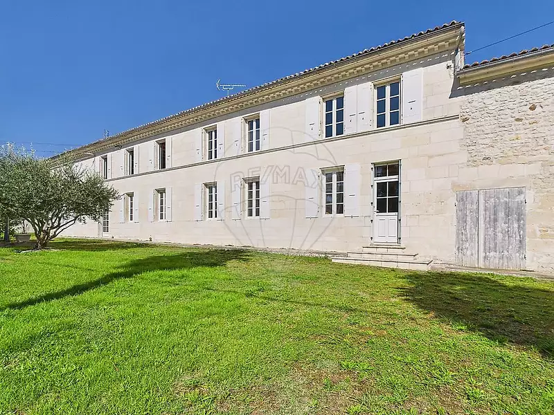 Maison, 333 m²