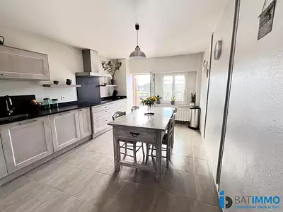 Immeuble, 242 m²