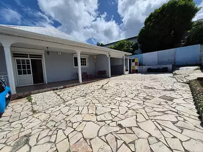 Maison, 174 m²