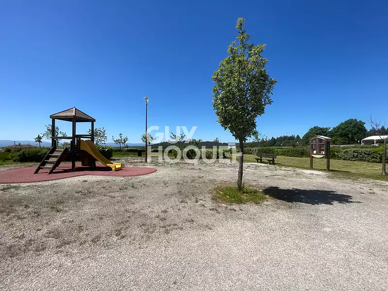 Terrain, 561 m²