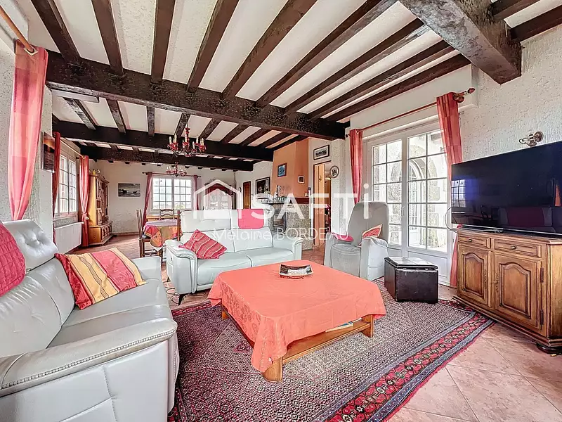 Maison, 230 m²