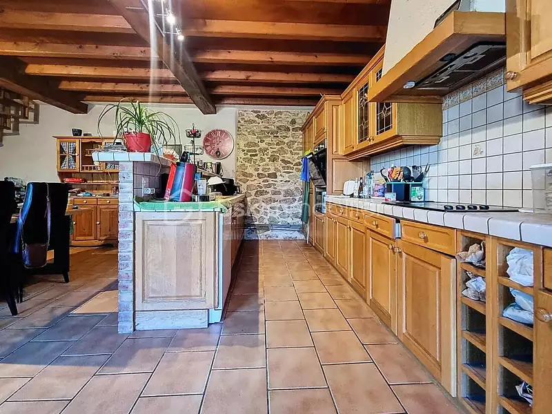 Maison, 250 m²