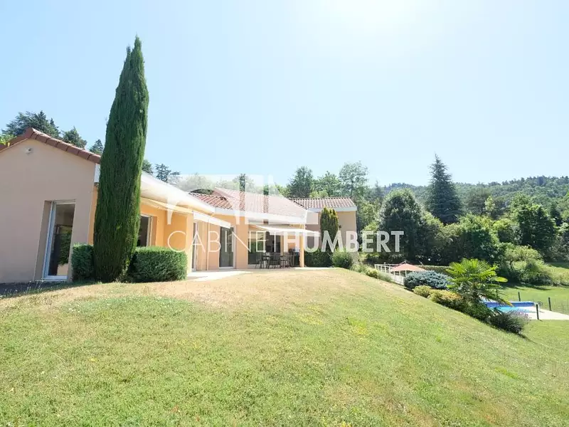 Maison, 220 m²
