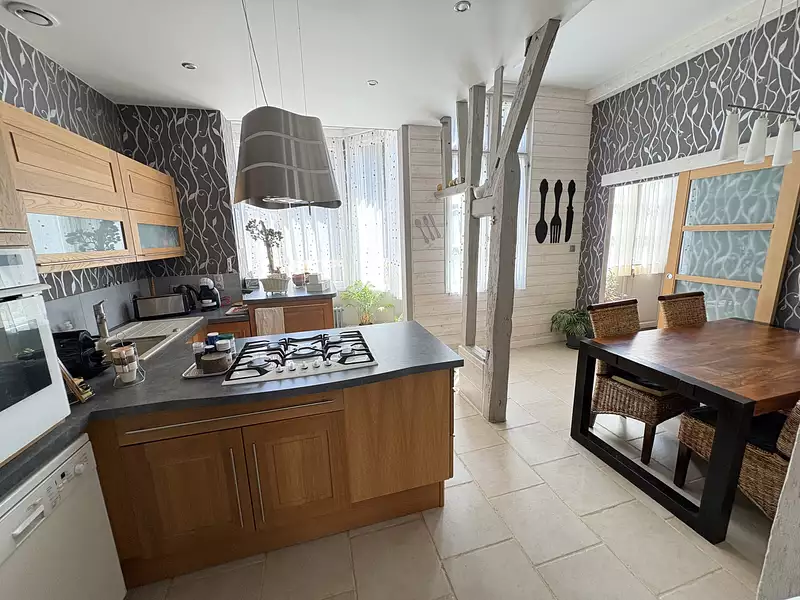 Maison, 190 m²