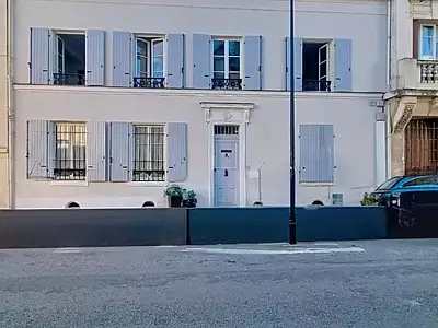 property.description.title