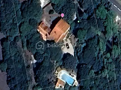 Maison, 277 m²