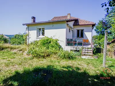 Maison, 180 m²