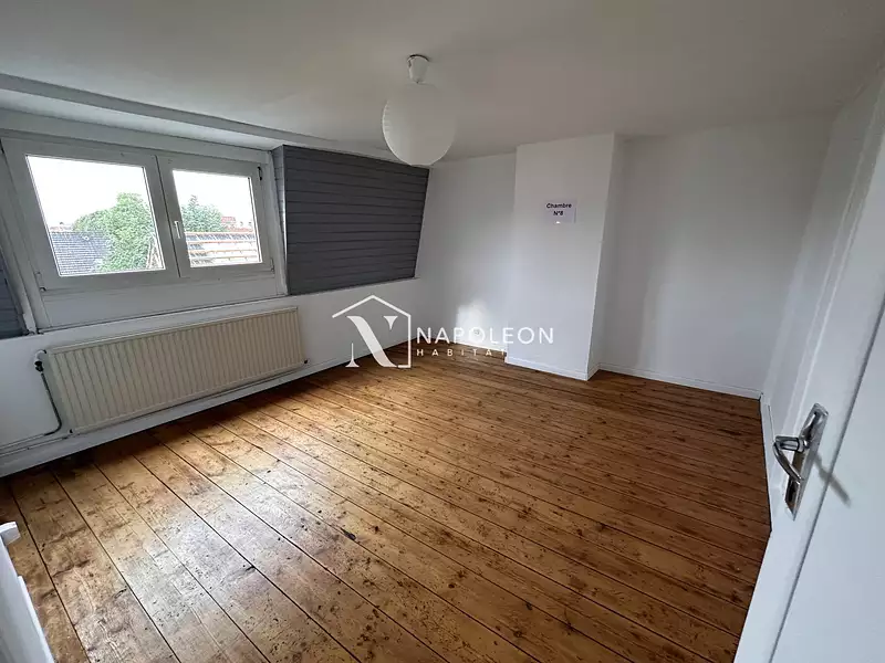 Maison, 225 m²
