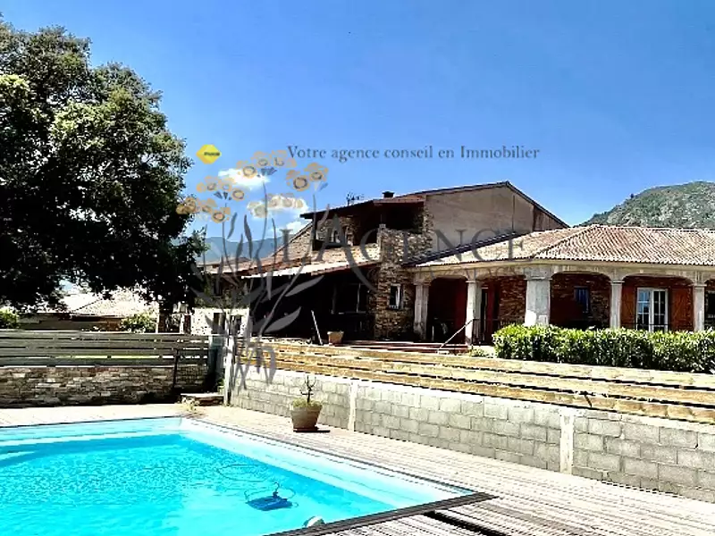 Maison, 315 m²
