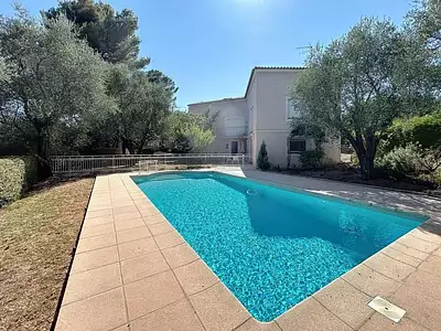 Maison, 163 m²