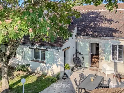 Maison, 220 m²