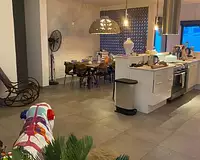 Maison, 260 m²