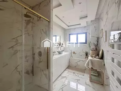 Maison, 226 m²