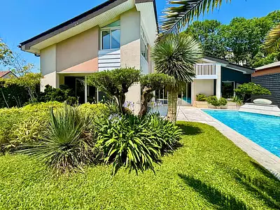 Maison, 219 m²