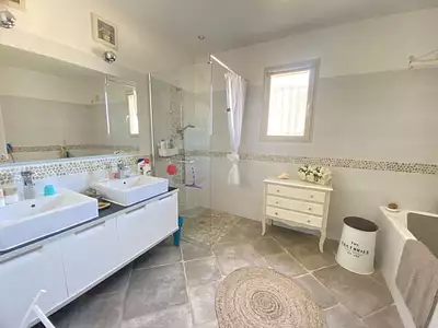 Maison, 160 m²
