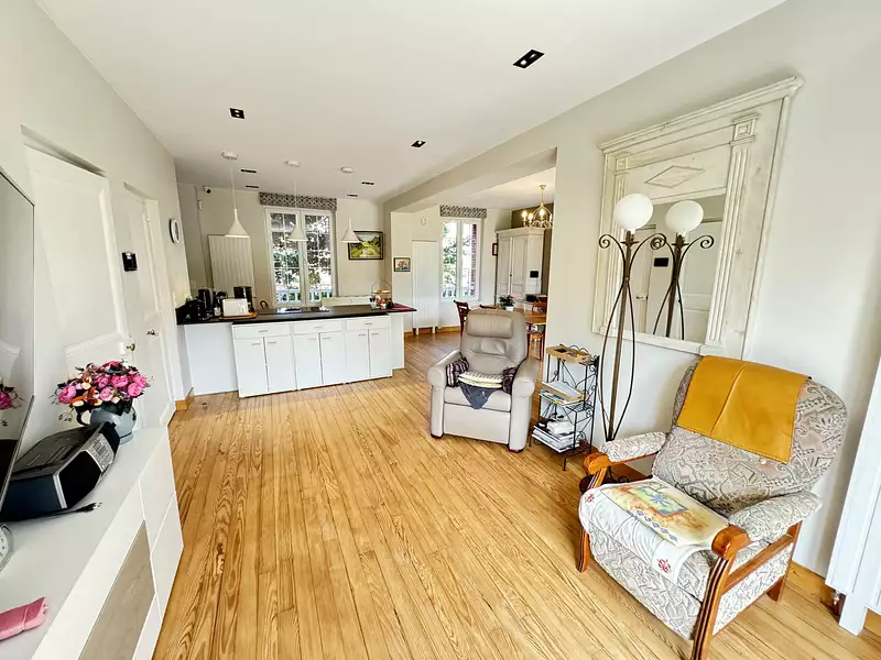 Maison, 180 m²