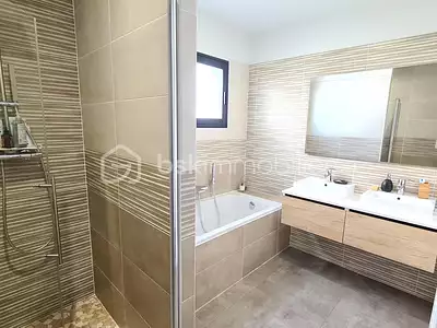 Maison, 120 m²