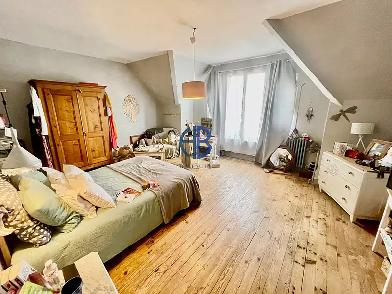 Maison, 215 m²