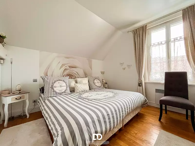 Maison, 260 m²