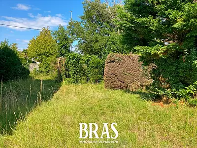 Terrain, 270 m²