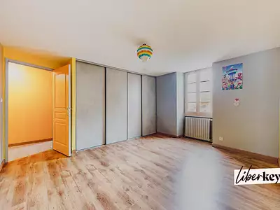 Maison, 260 m²