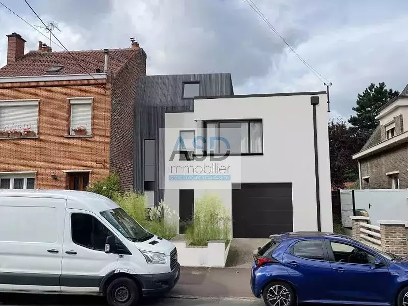 Maison, 180 m²
