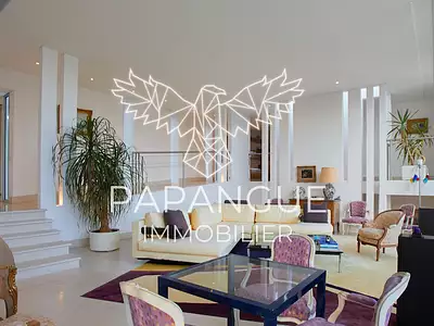 Maison, 248 m²