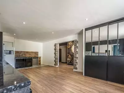 Maison, 244 m²