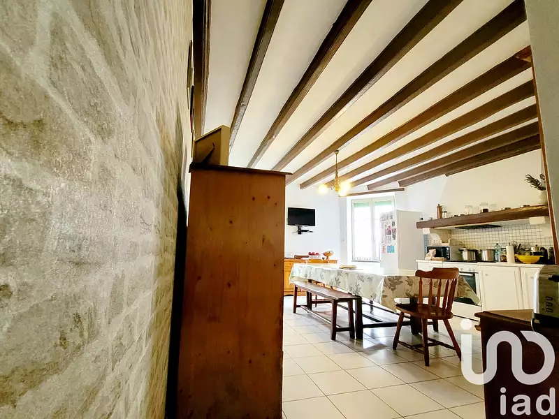 Maison, 196 m²