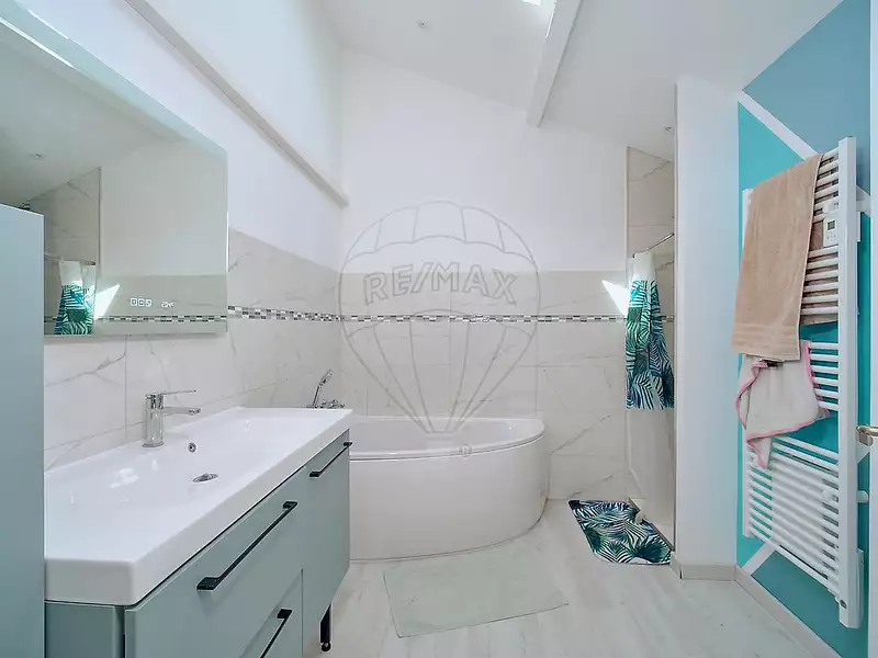 Maison, 180 m²