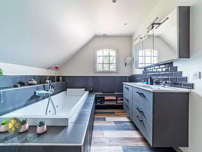 Maison, 266 m²